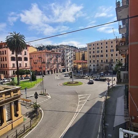 Amici Holidey Camera Stazione Hotel La Spezia Exterior photo